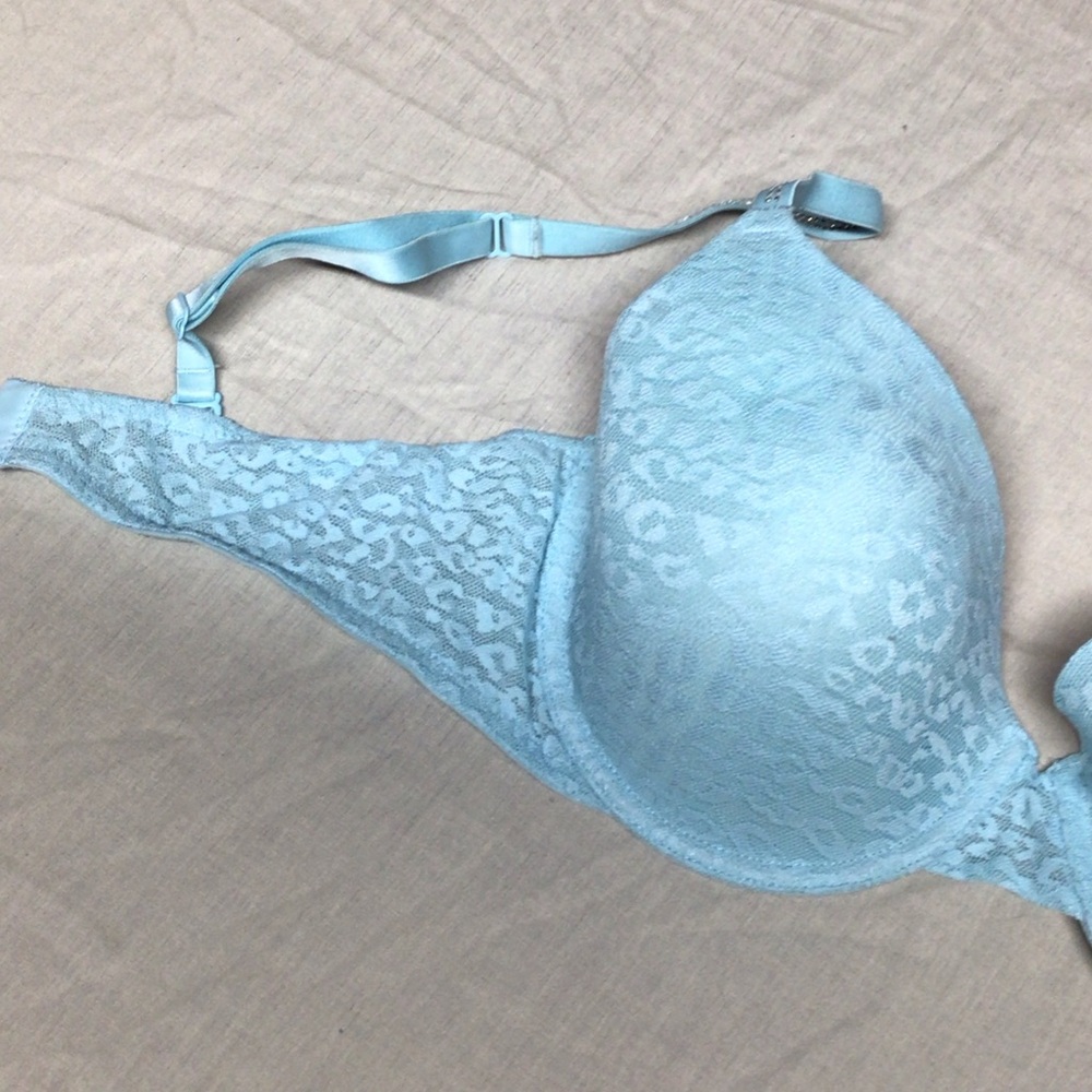PINK Victoria's Secret Light Blue Bra - Picture 5 of 8